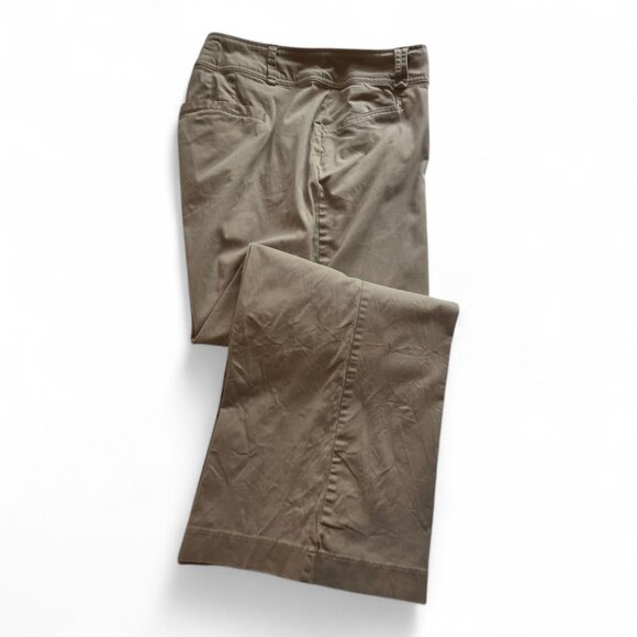 Venezia Womens Plus Size 28 Khaki Chino Pants Double Button Waist Closure - Picture 2 of 8